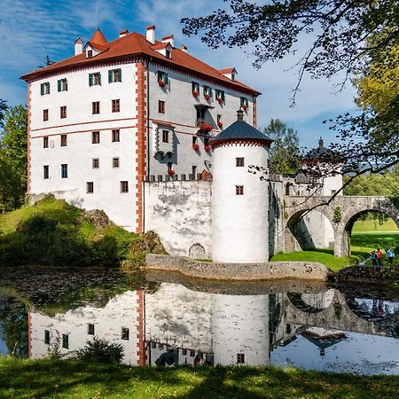 Cherry House - Cosy House - Ideal For Bear Watching, In The Neighborhood Of The Medieval Sneznik Castle Stari Trg pri Lozu Экстерьер фото