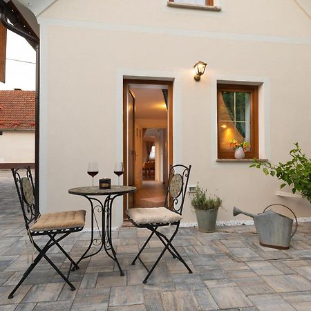 Cherry House - Cosy House - Ideal For Bear Watching, In The Neighborhood Of The Medieval Sneznik Castle Stari Trg pri Lozu Экстерьер фото