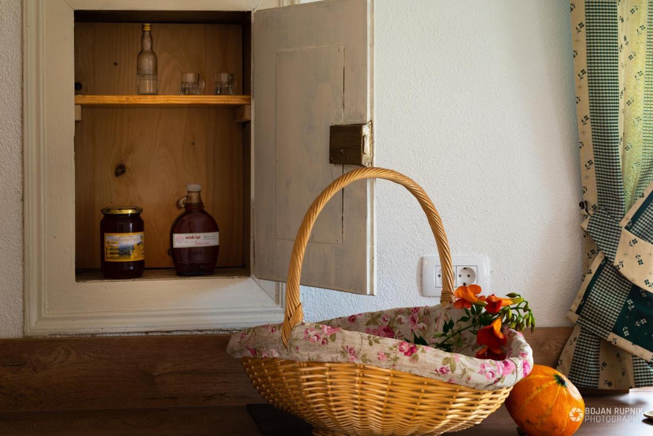 Cherry House - Cosy House - Ideal For Bear Watching, In The Neighborhood Of The Medieval Sneznik Castle Stari Trg pri Lozu Экстерьер фото